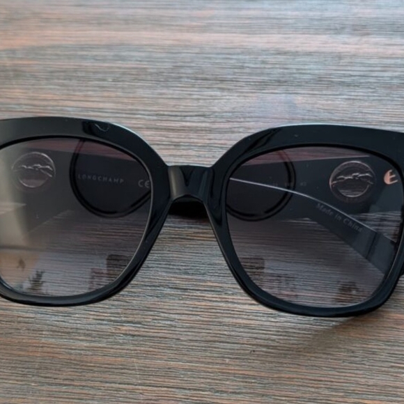 Longchamp Black Sunglasses - Picture 2 of 4
